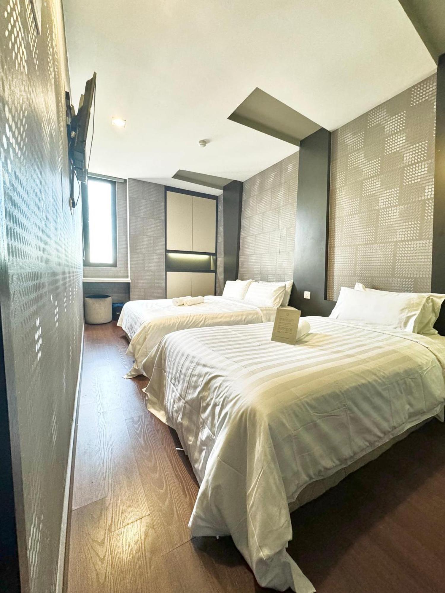 Hotel Zamburger Legenda Johor Bahru Buitenkant foto
