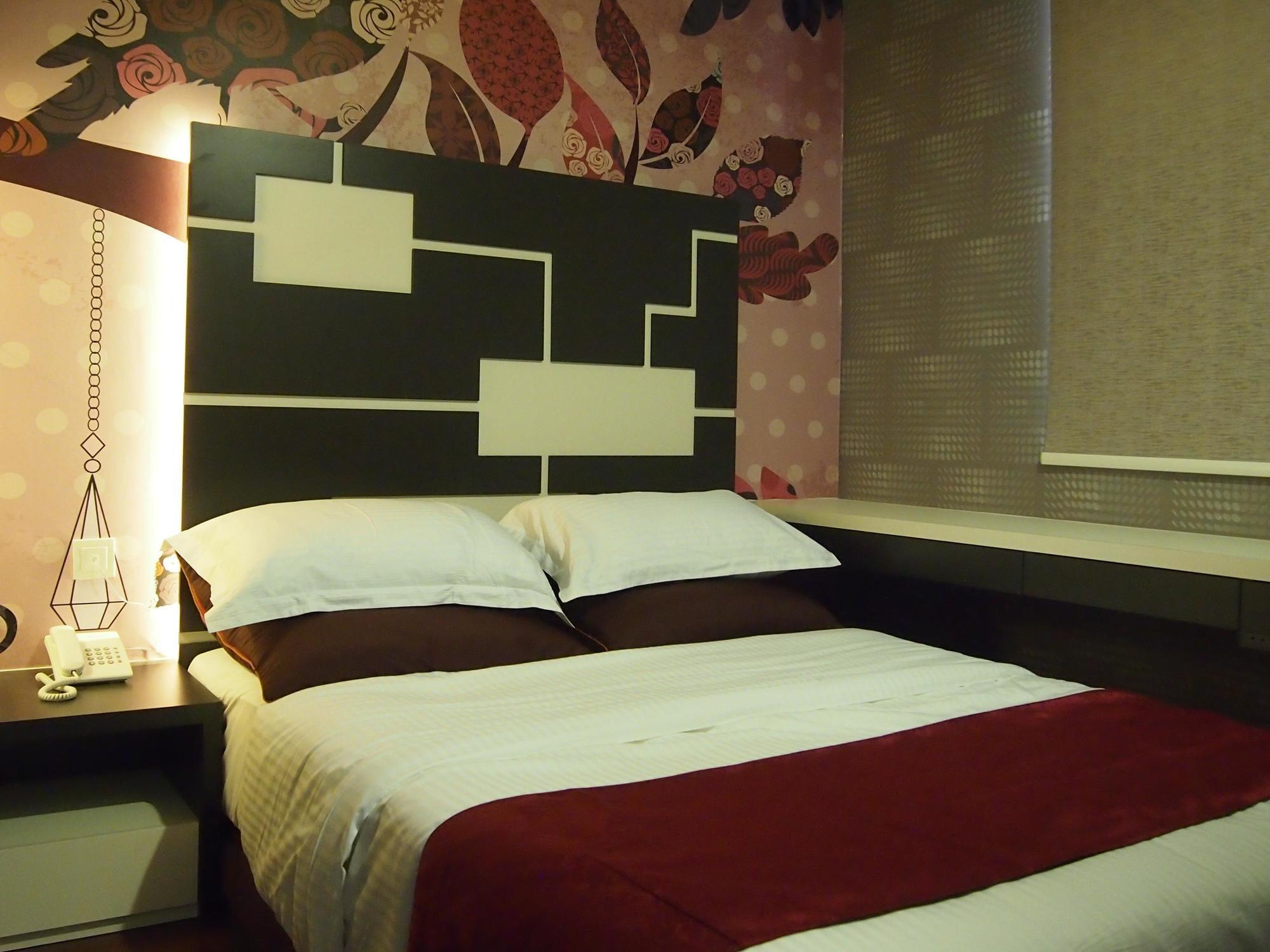 Hotel Zamburger Legenda Johor Bahru Buitenkant foto
