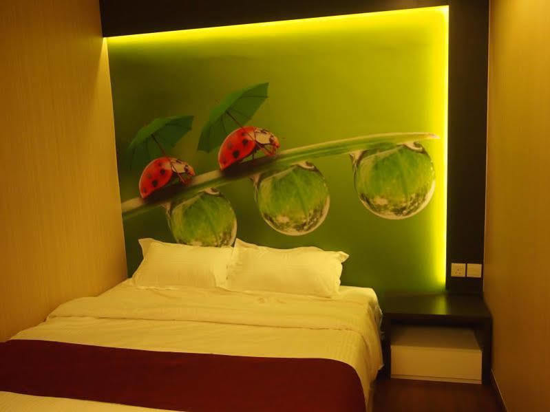 Hotel Zamburger Legenda Johor Bahru Buitenkant foto