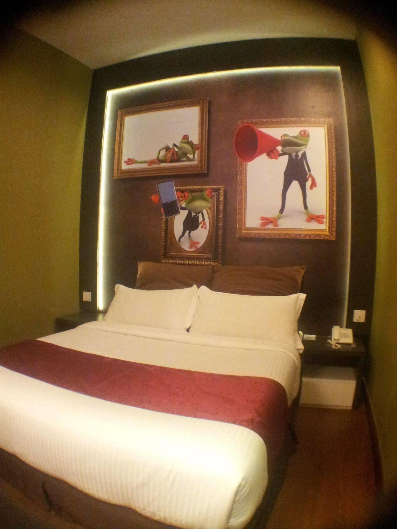 Hotel Zamburger Legenda Johor Bahru Buitenkant foto