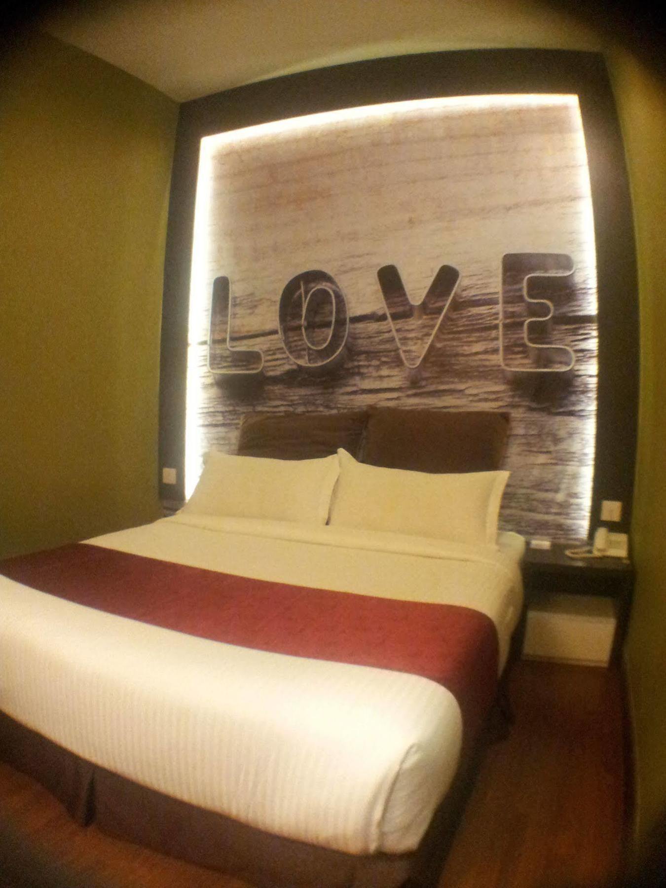 Hotel Zamburger Legenda Johor Bahru Buitenkant foto