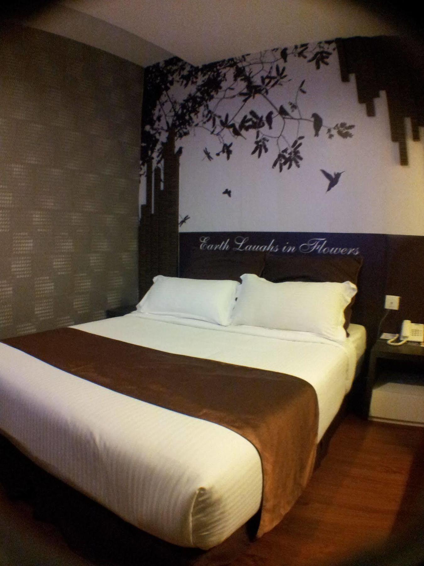 Hotel Zamburger Legenda Johor Bahru Buitenkant foto